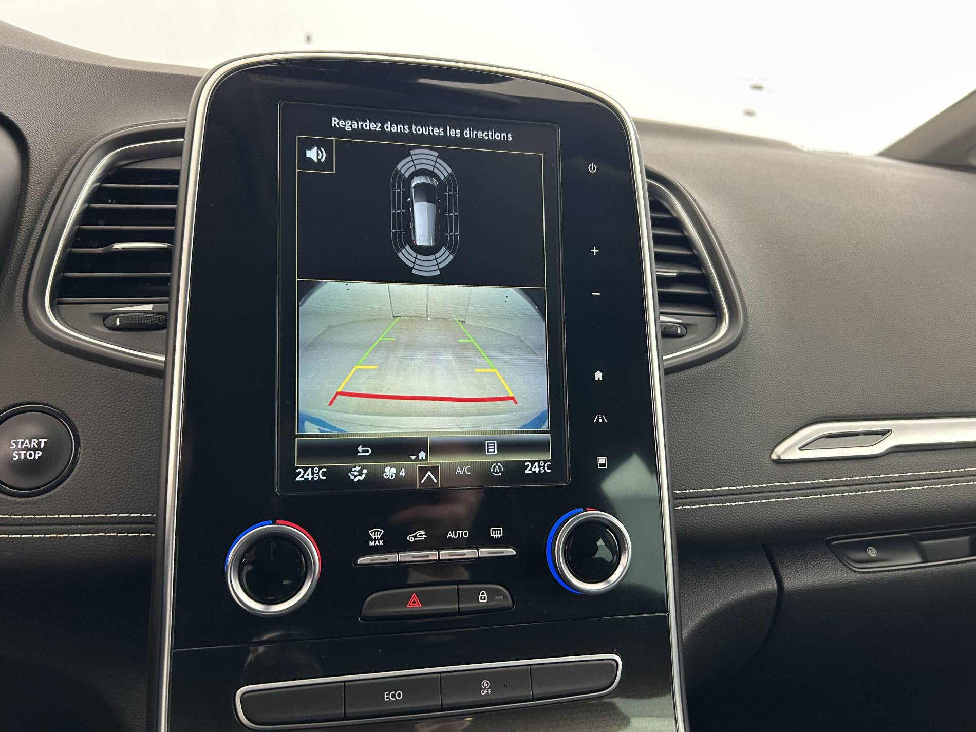 Vente en ligne Renault Grand Scenic 4 Grand Scenic TCe 140 au prix de 22 990 €