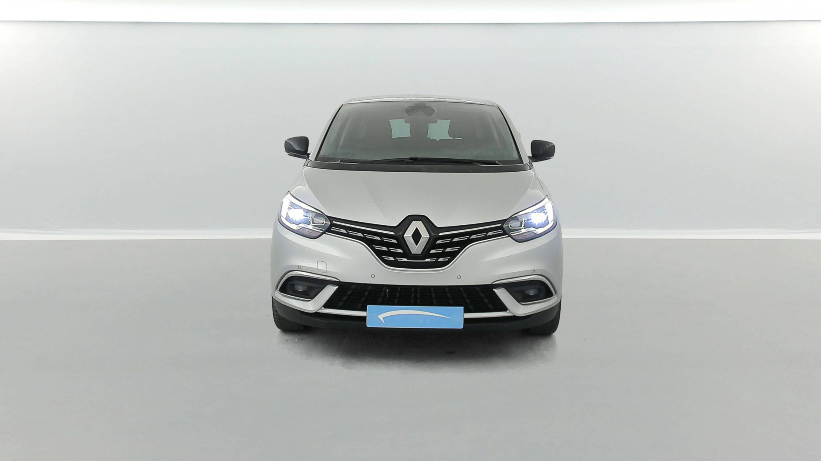 Vente en ligne Renault Grand Scenic 4 Grand Scenic TCe 140 au prix de 22 990 €
