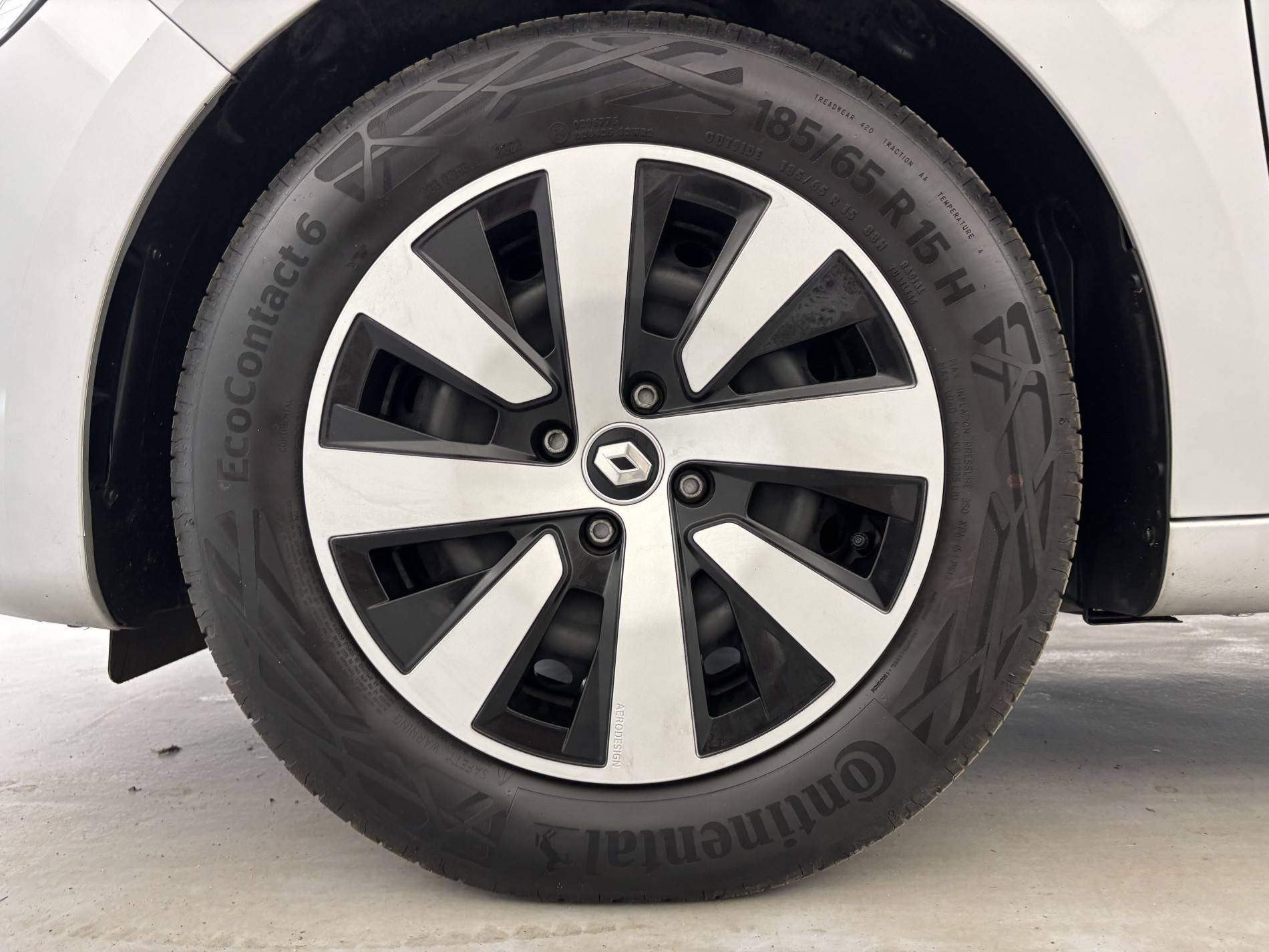 Vente en ligne Renault Clio 5 Clio TCe 90 au prix de 14 290 €