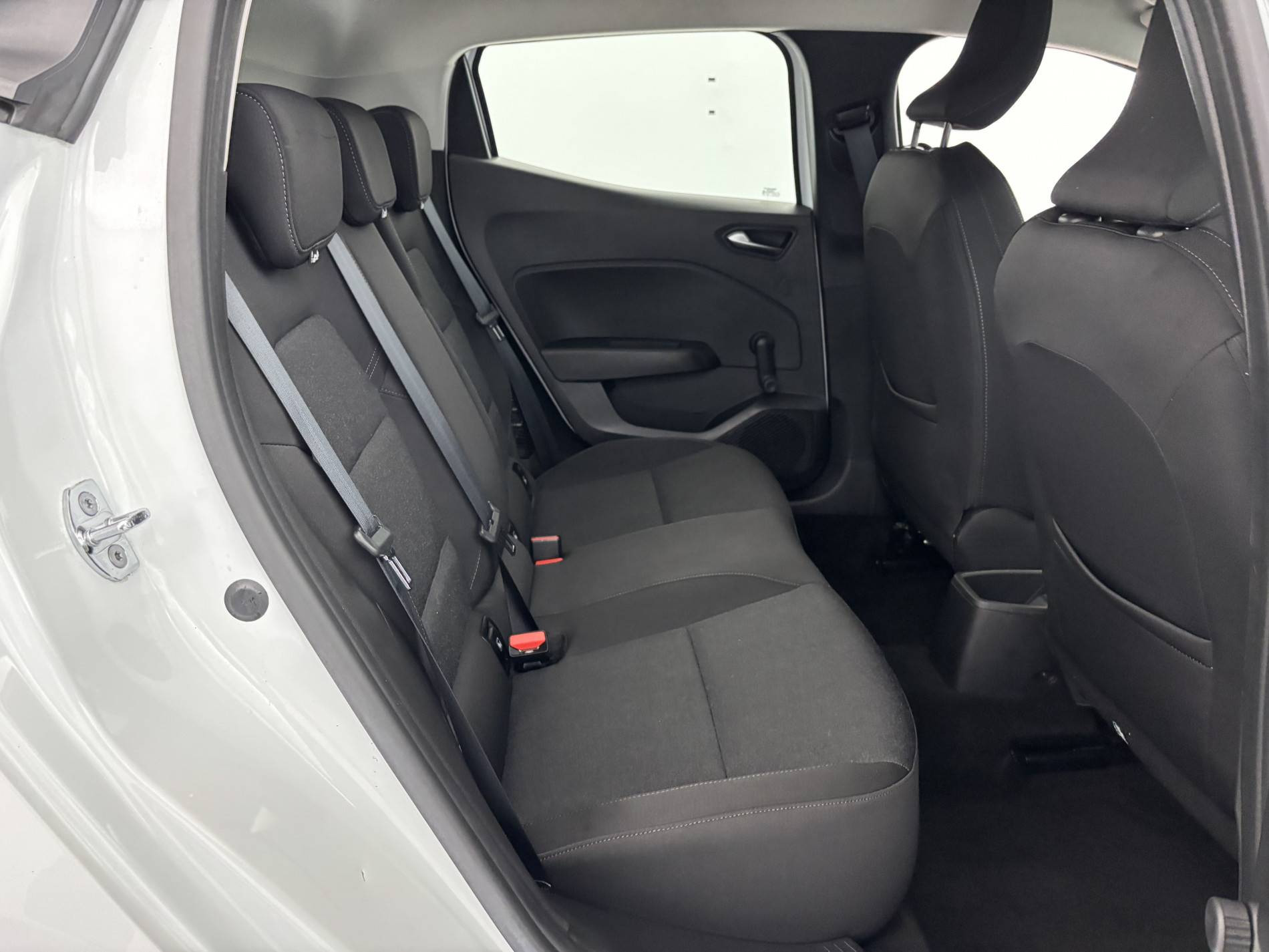 Vente en ligne Renault Clio 5 Clio TCe 90 au prix de 13 990 €