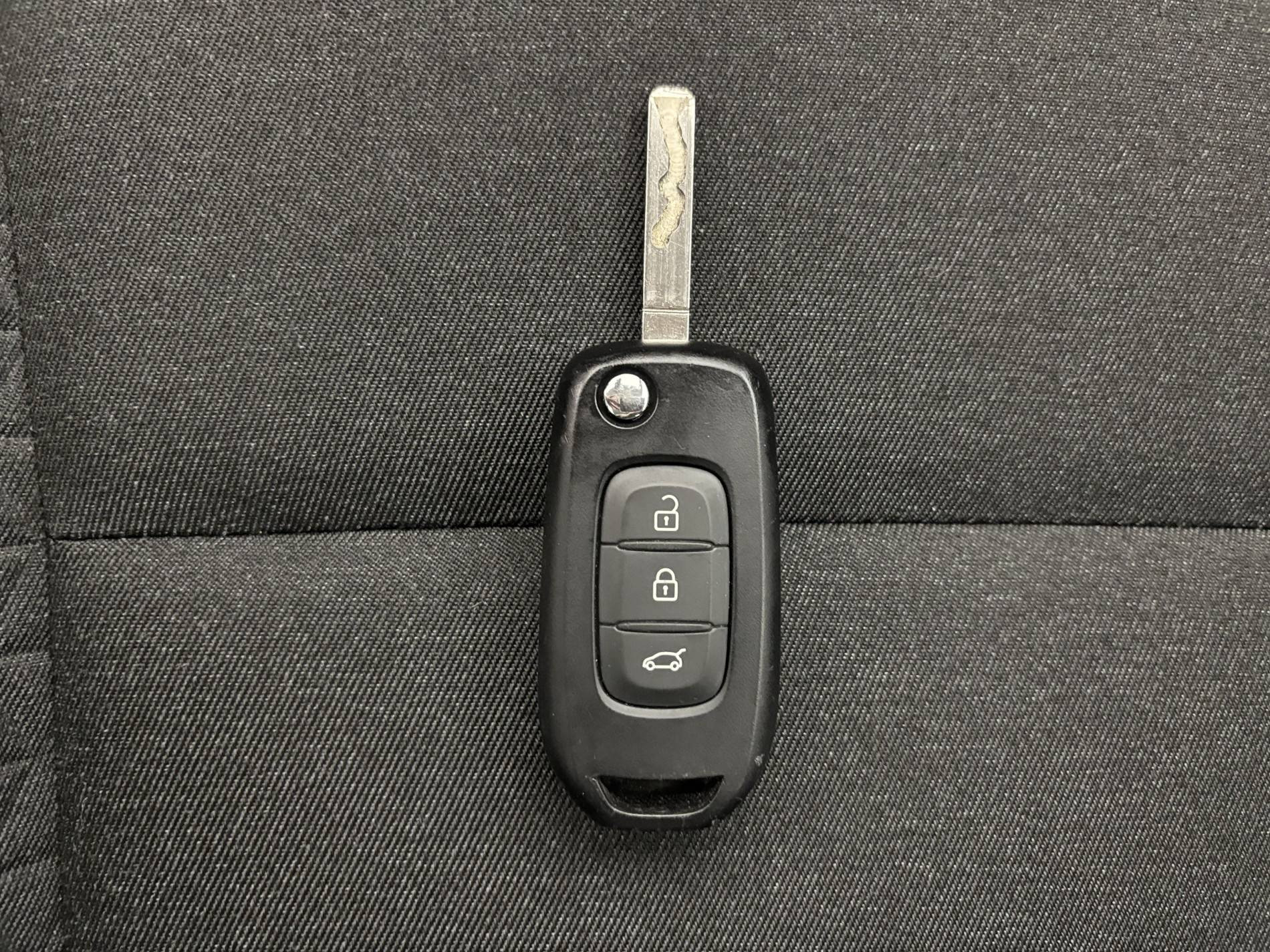 Vente en ligne Renault Clio 5 Clio TCe 90 au prix de 13 990 €