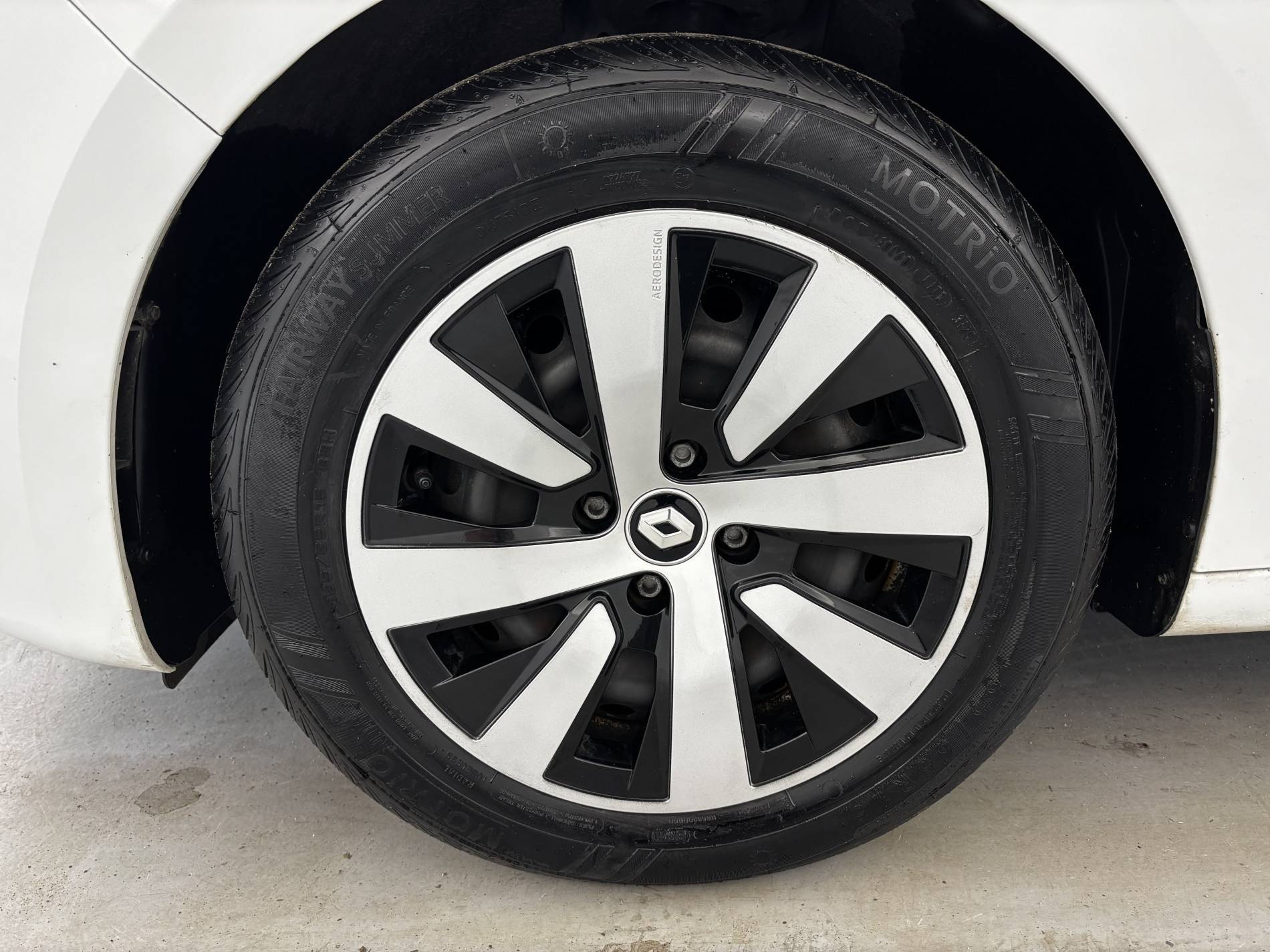 Vente en ligne Renault Clio 5 Clio TCe 90 au prix de 13 990 €