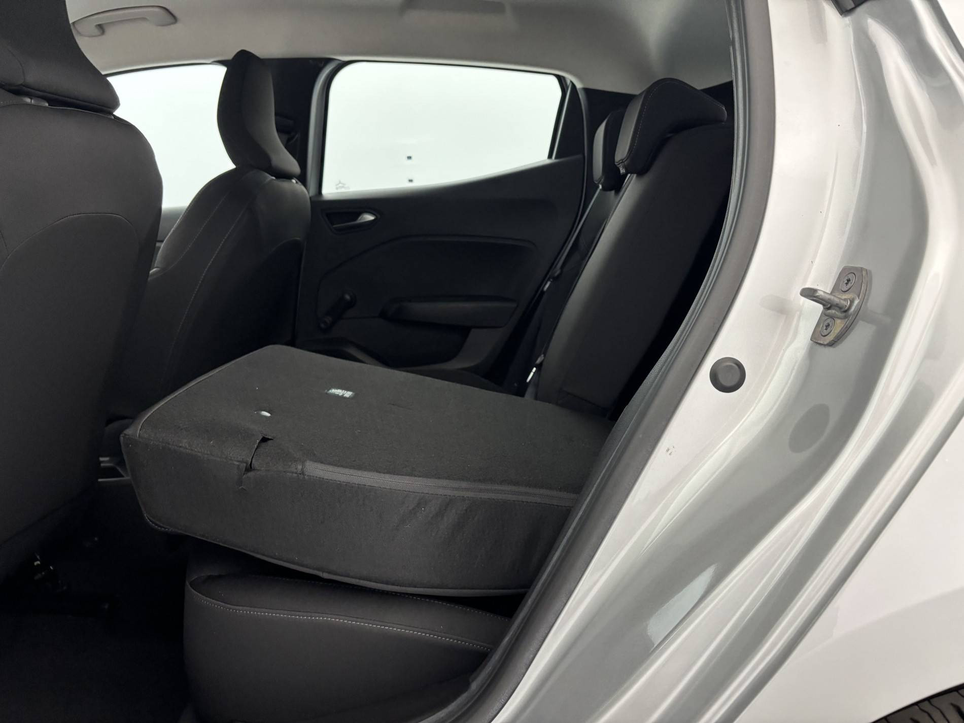 Vente en ligne Renault Clio 5 Clio TCe 90 au prix de 13 990 €