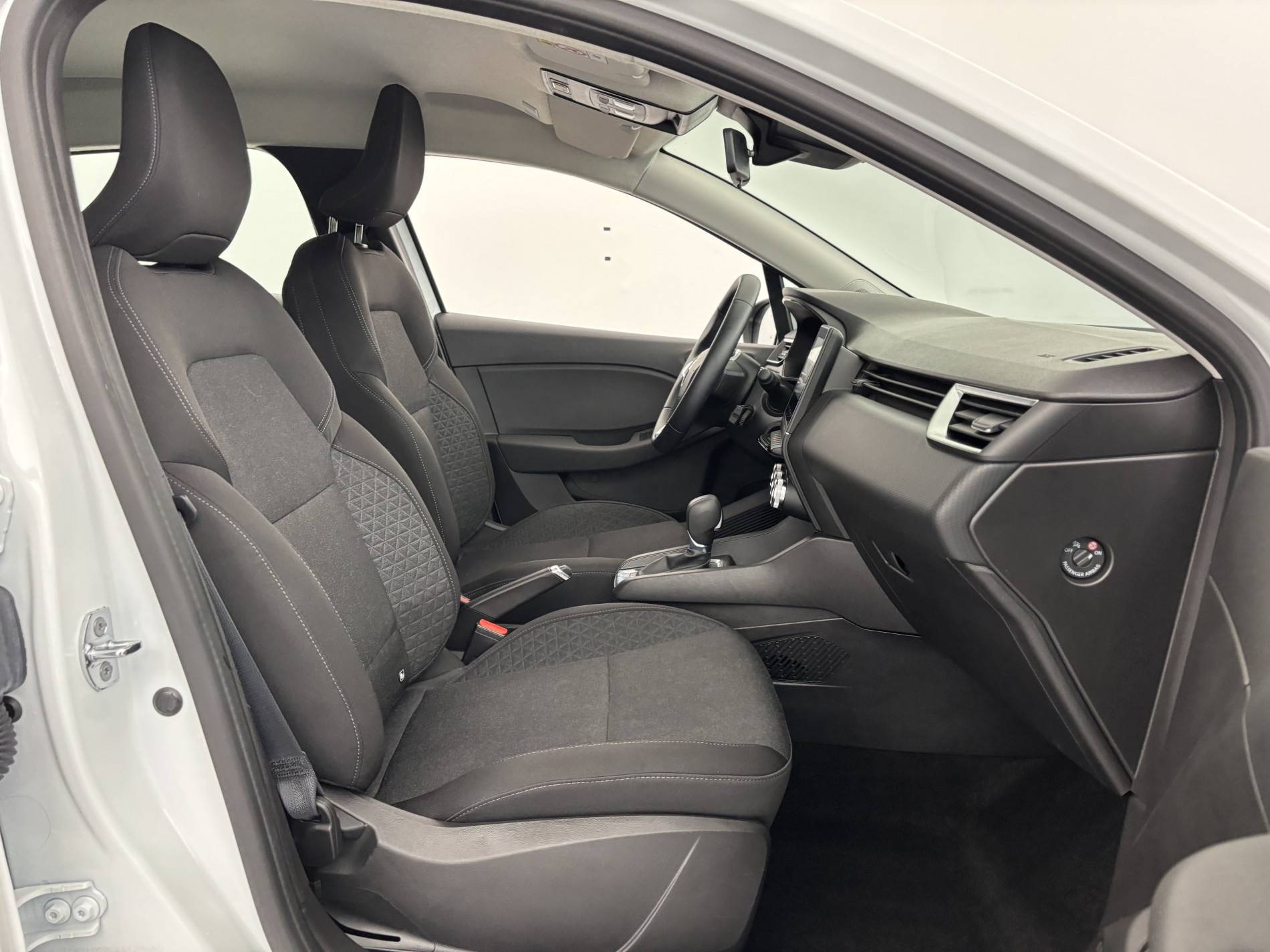 Vente en ligne Renault Clio 5 Clio TCe 90 au prix de 13 990 €