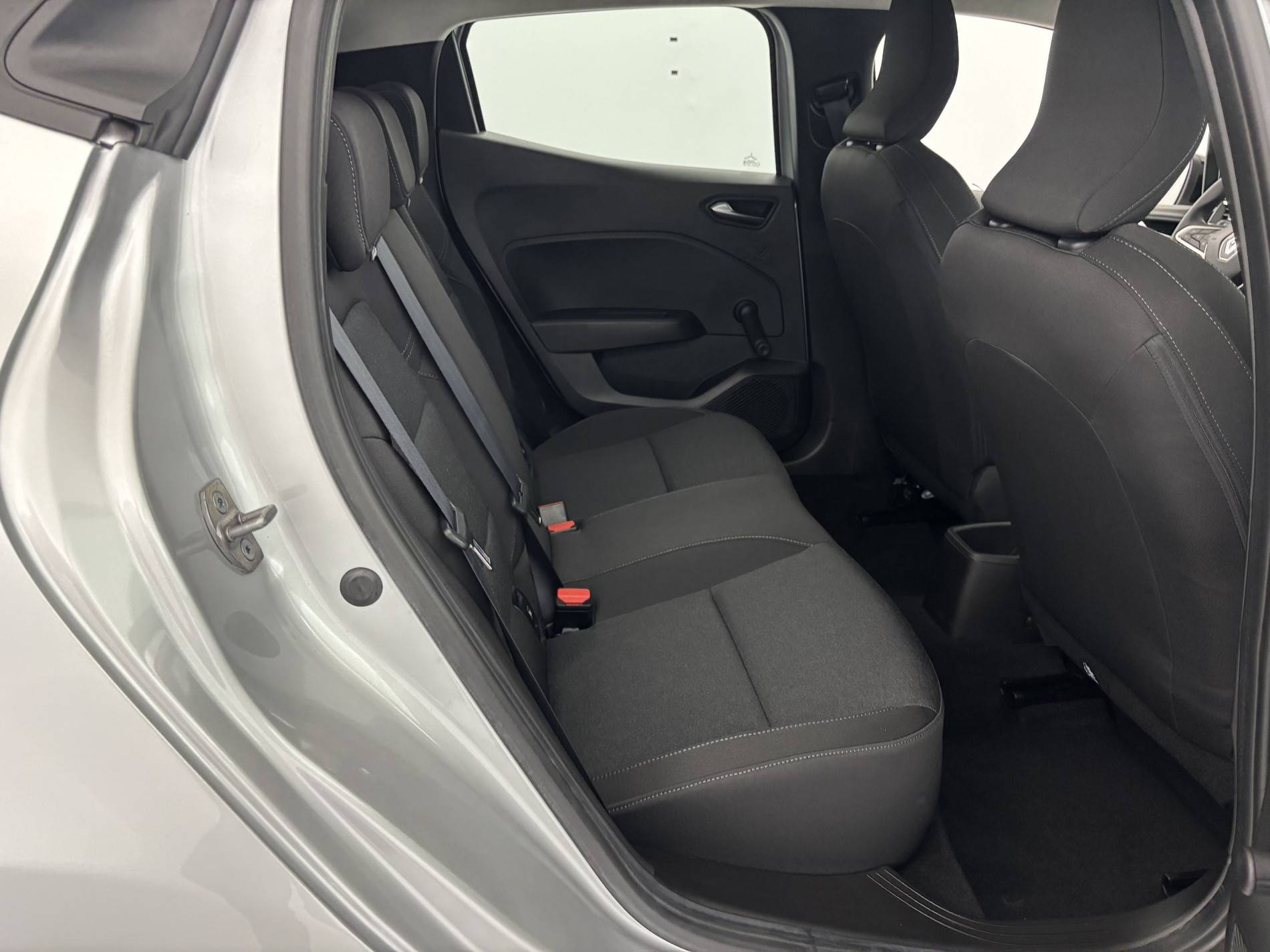 Vente en ligne Renault Clio 5 Clio TCe 90 au prix de 14 390 €