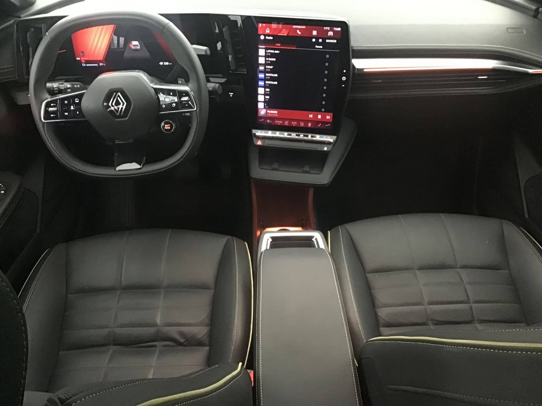 Vente en ligne Renault Megane E-Tech  220 ch autonomie confort GSR2 au prix de 30 890 €