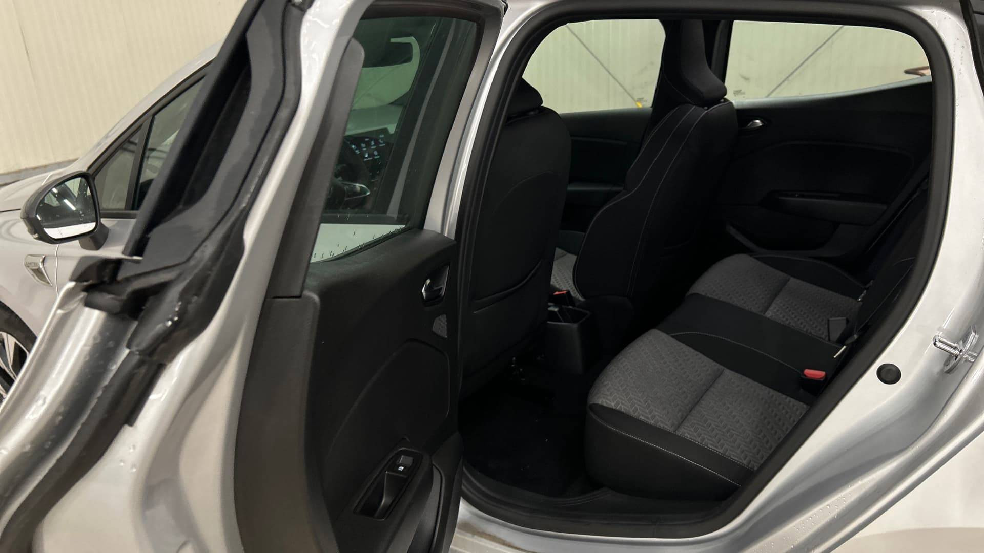 Vente en ligne Renault Clio 5 Clio TCe 90 - 21N au prix de 13 690 €