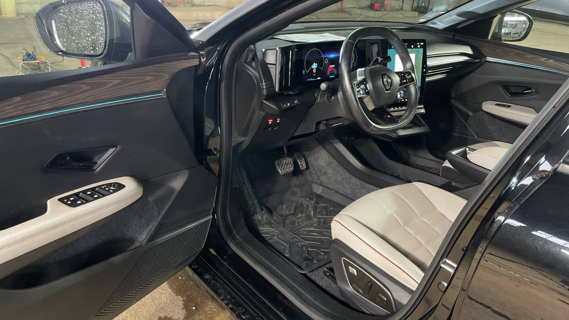 Vente en ligne Renault Megane E-Tech  EV60 220 ch super charge au prix de 24 990 €