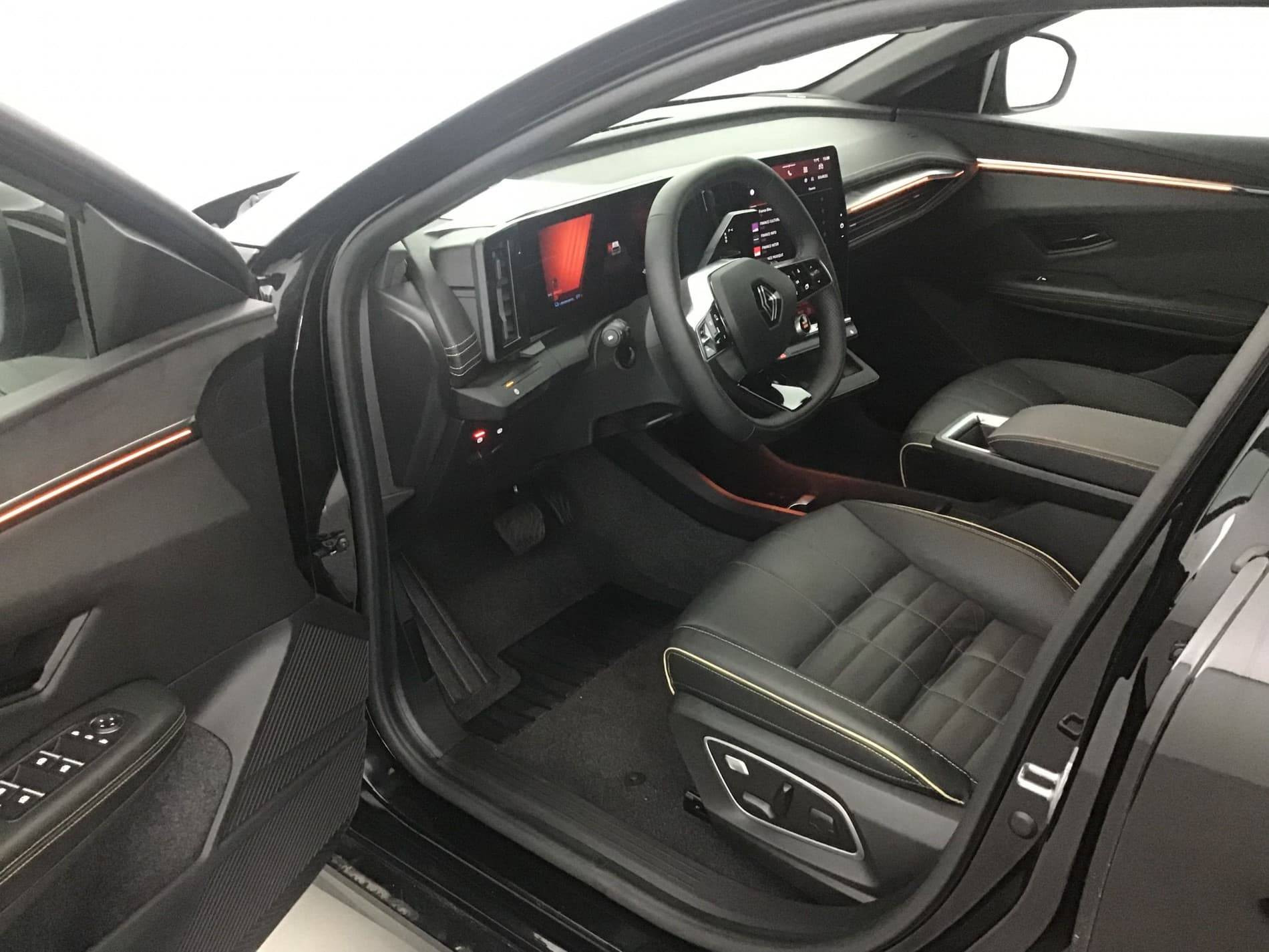 Vente en ligne Renault Megane E-Tech  220 ch autonomie confort GSR2 au prix de 30 890 €