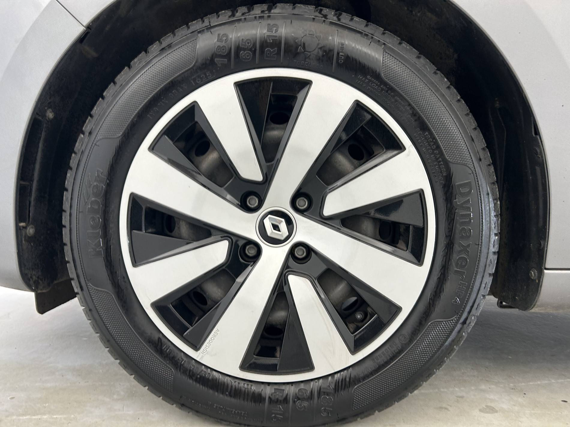 Vente en ligne Renault Clio 5 Clio TCe 90 au prix de 14 190 €