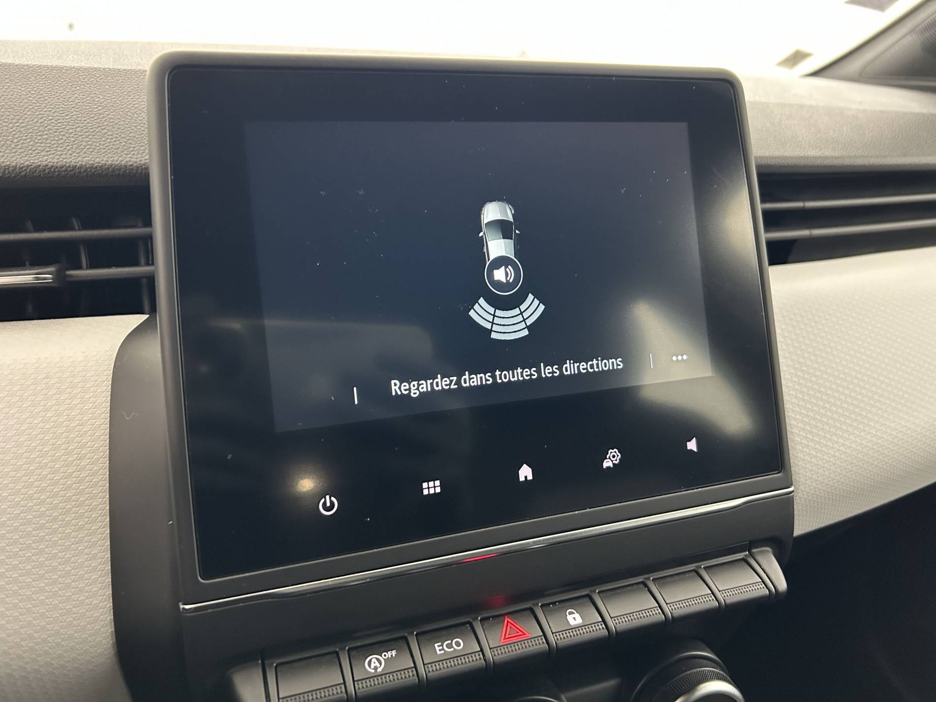 Vente en ligne Renault Clio 5 Clio TCe 90 - 21N au prix de 13 990 €