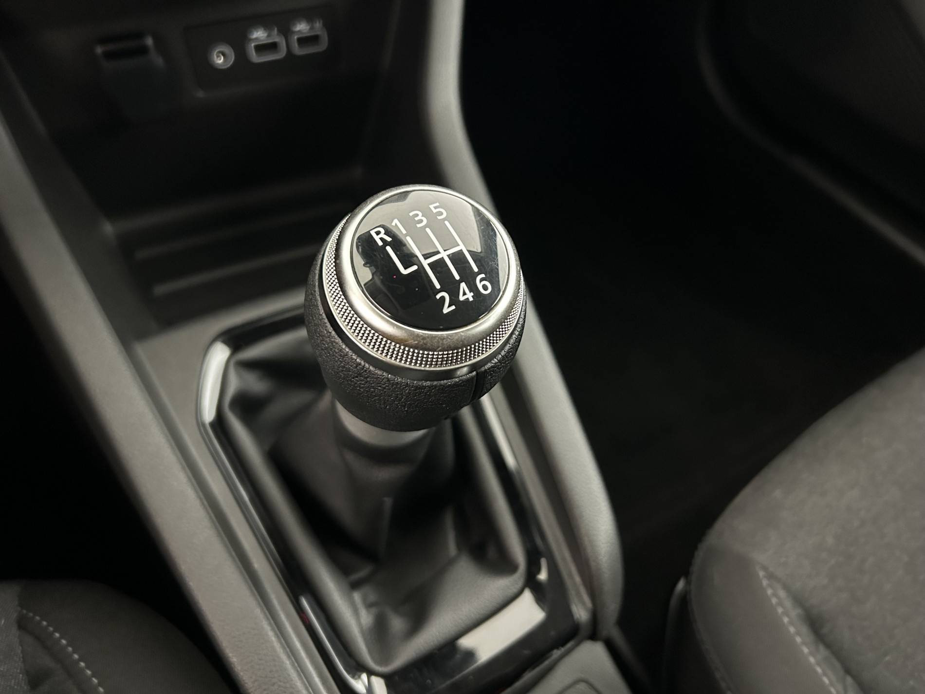 Vente en ligne Renault Clio 5 Clio TCe 90 au prix de 14 190 €