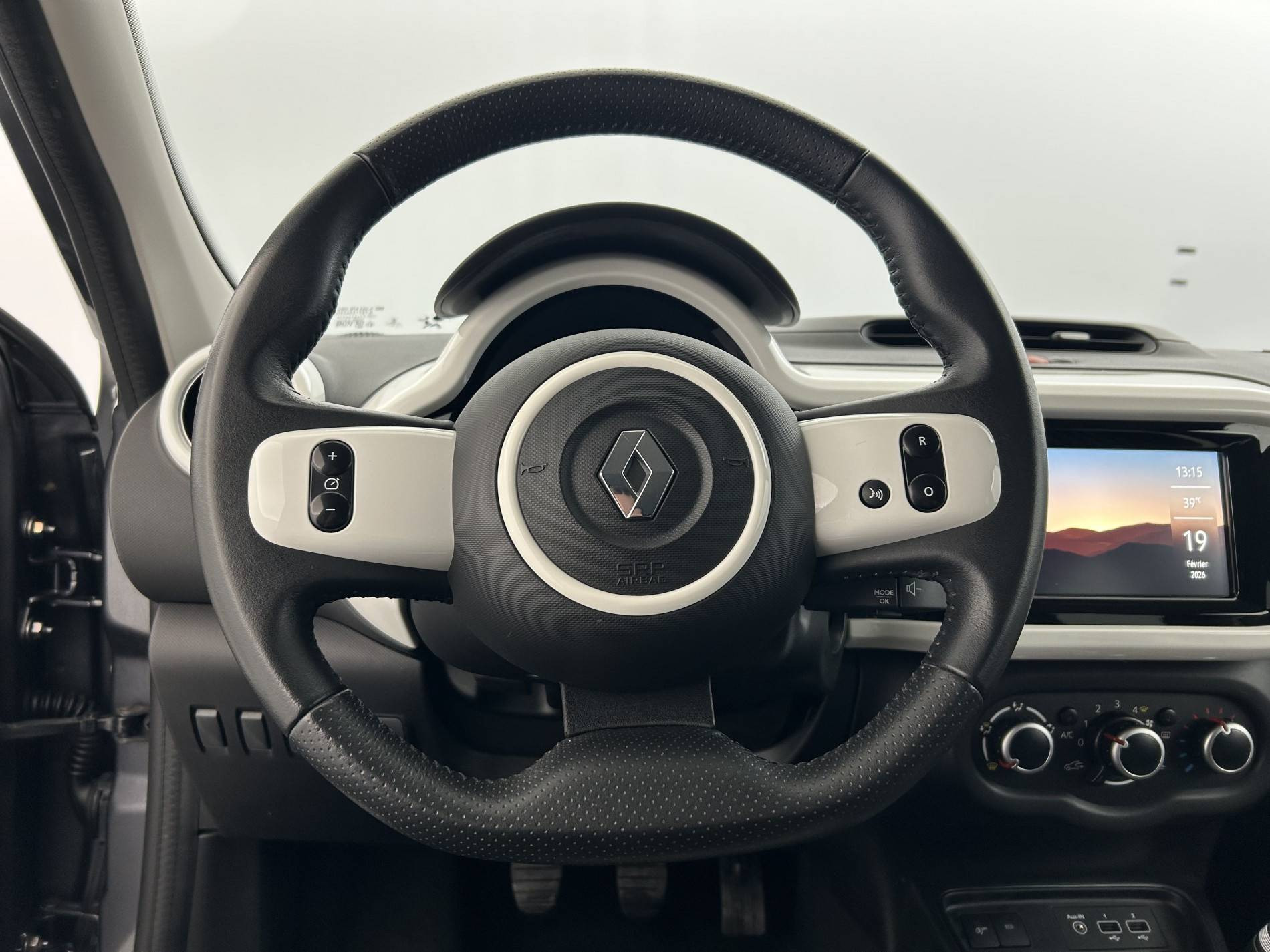 Vente en ligne Renault Twingo 3  TCe 95 au prix de 10 990 €