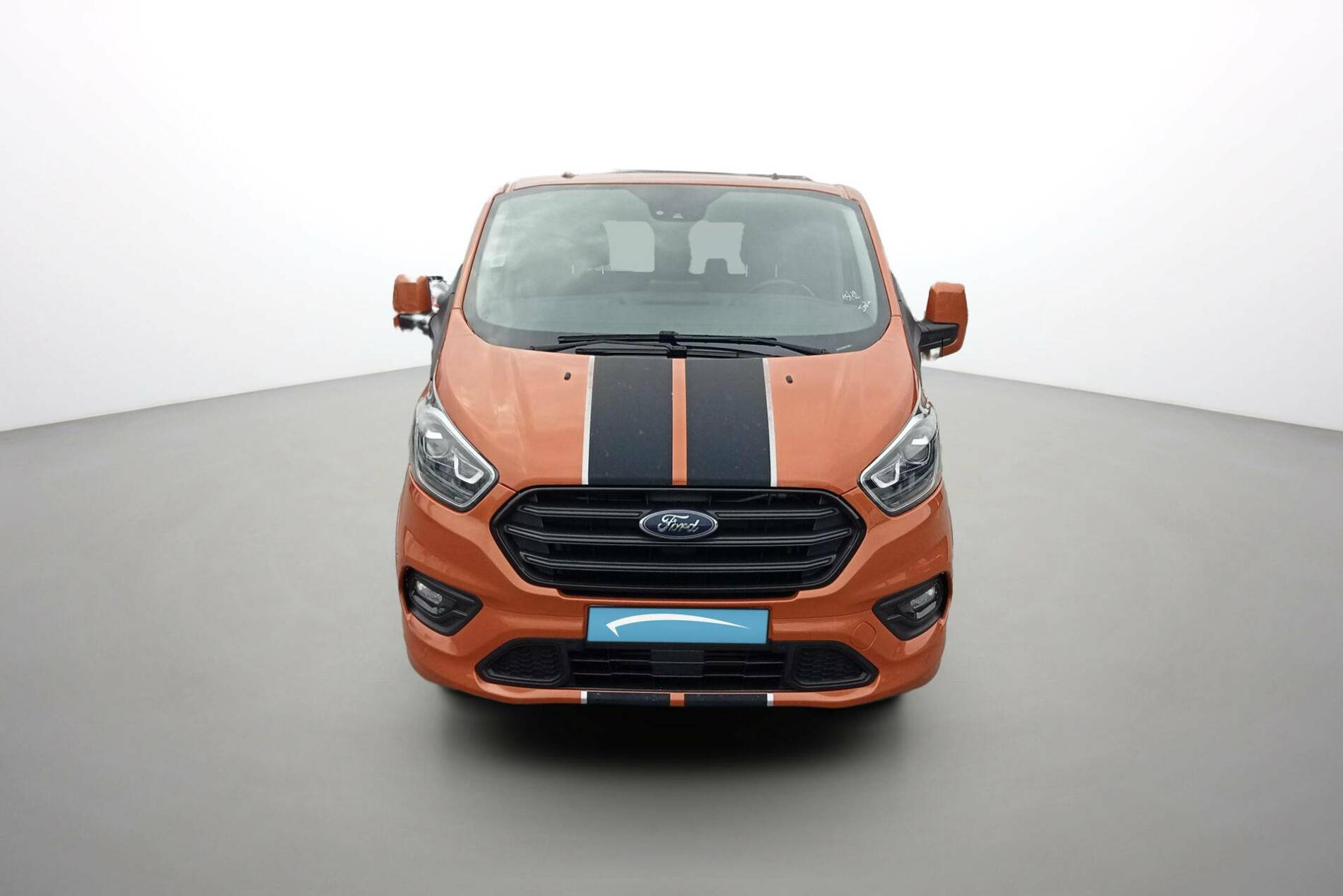 Vente en ligne Ford Transit Custom TRANSIT CUSTOM CA 320 L1H1 2.0 ECOBLUE 185 BVA au prix de 32 790 €