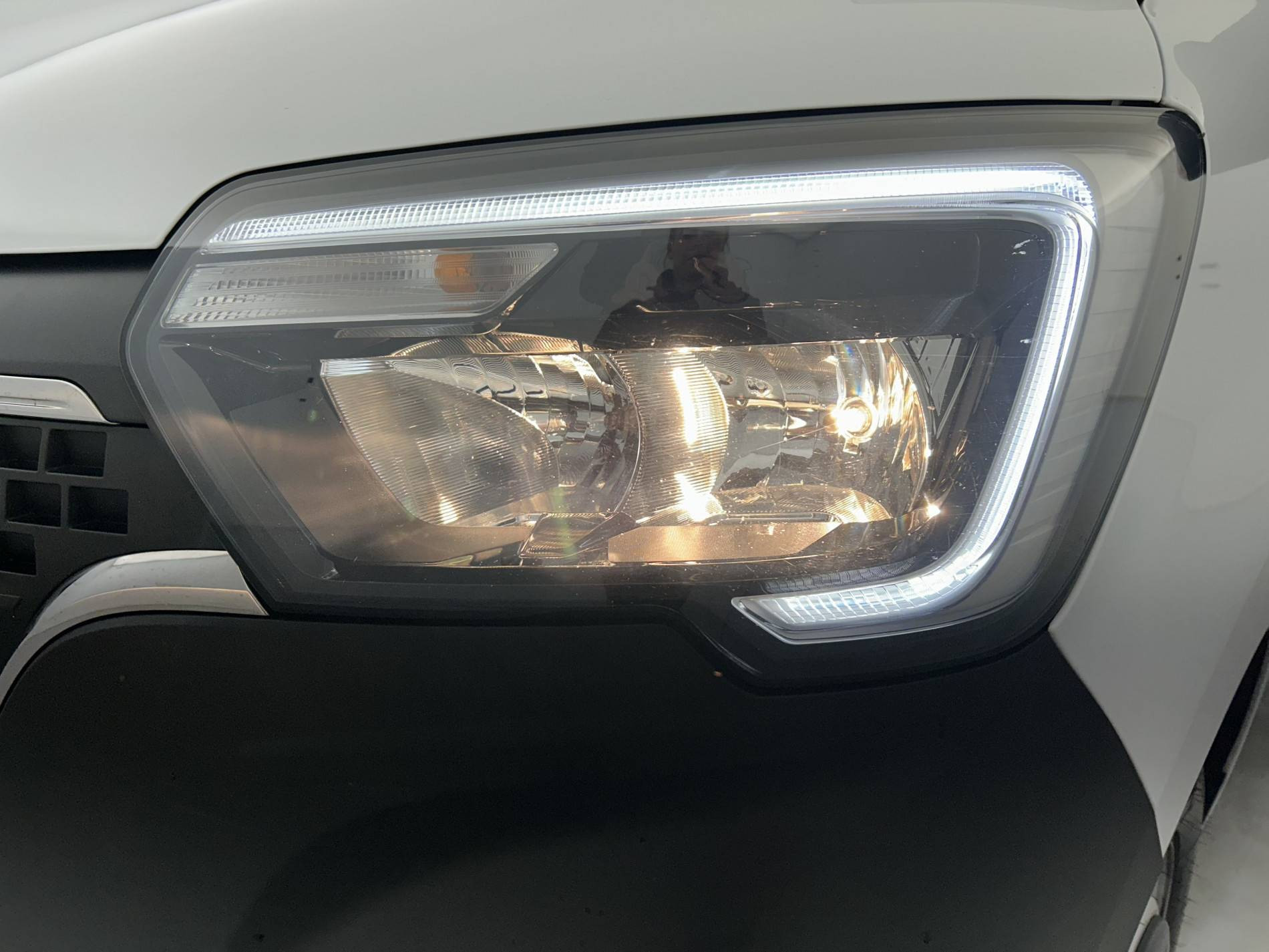 Vente en ligne Renault Master Fourgon MASTER FGN TRAC F3500 L2H2 BLUE DCI 135 au prix de 24 990 €