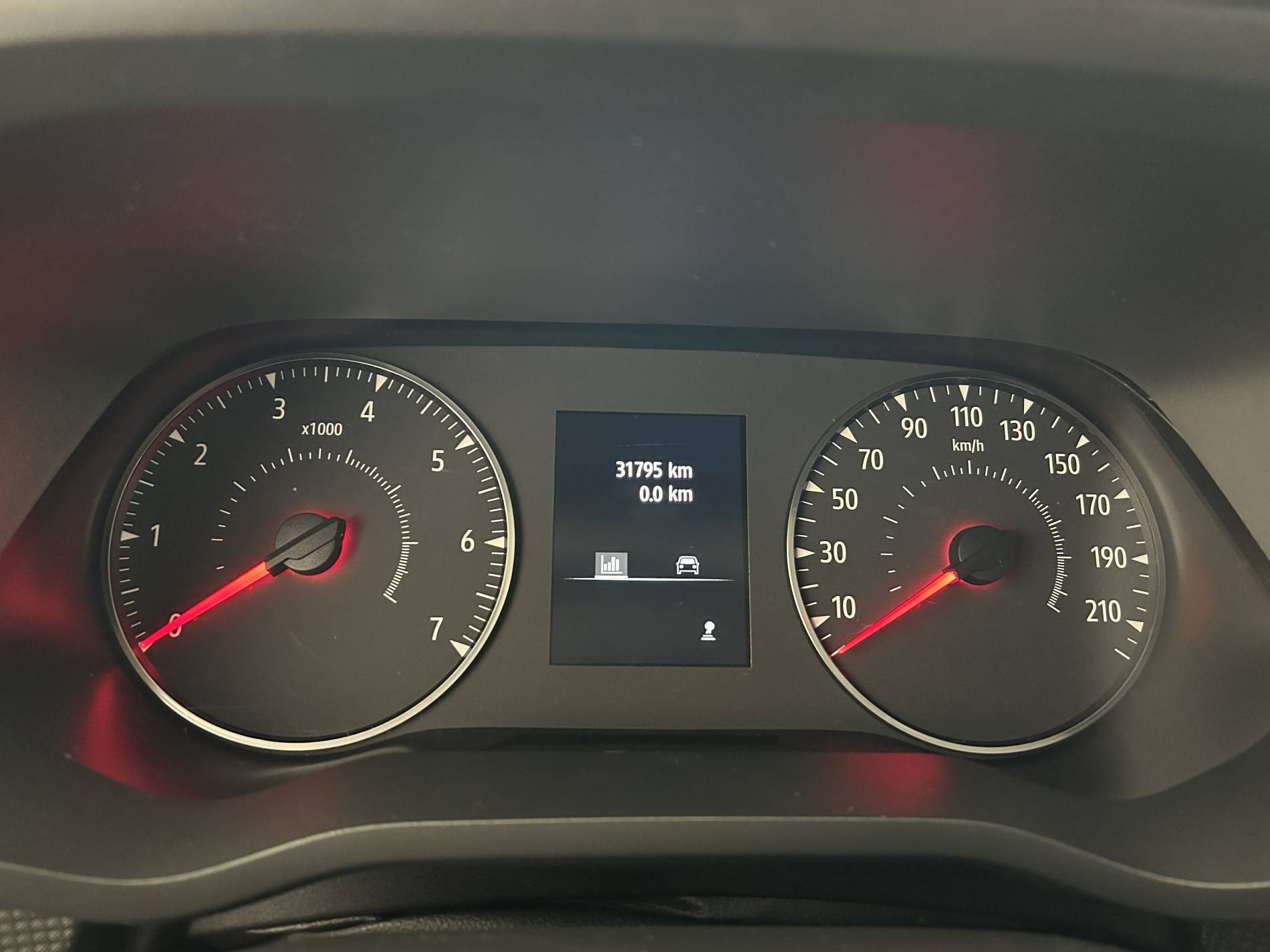 Vente en ligne Renault Trafic 3 Fourgon TRAFIC FGN L1H1 3T BLUE DCI 130 GSR2 au prix de 24 990 €