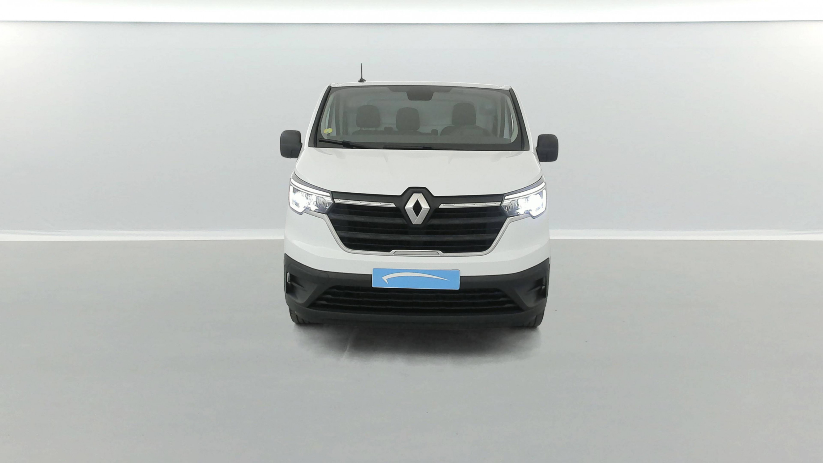 Vente en ligne Renault Trafic 3 Fourgon TRAFIC FGN L1H1 3T BLUE DCI 130 GSR2 au prix de 24 990 €