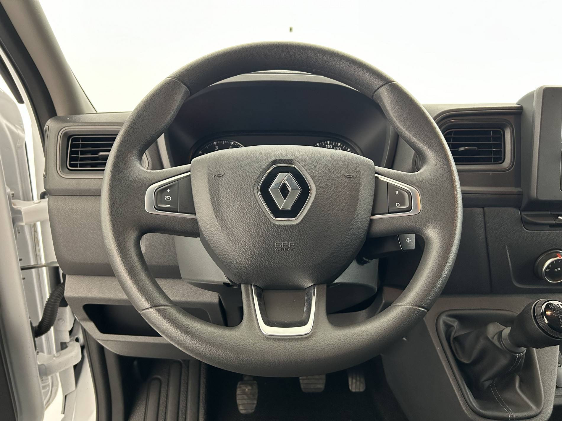 Vente en ligne Renault Master Fourgon MASTER FGN TRAC F3500 L2H2 BLUE DCI 135 au prix de 26 990 €