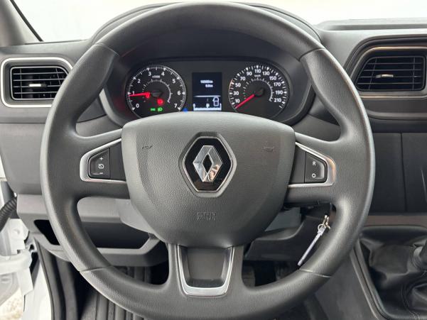 Vente en ligne Renault Master Fourgon MASTER FGN TRAC F3500 L2H2 DCI 135 au prix de 19 990 €
