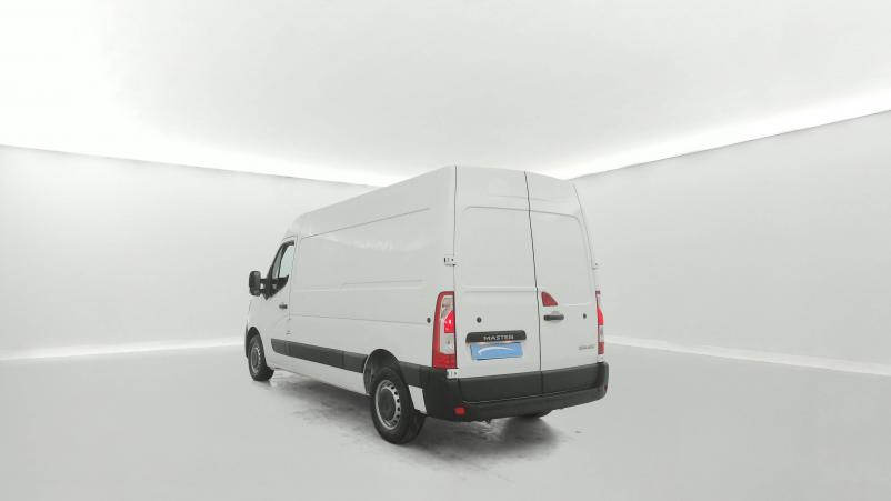 Vente en ligne Renault Master Fourgon MASTER FGN TRAC F3500 L2H2 DCI 135 au prix de 19 990 €