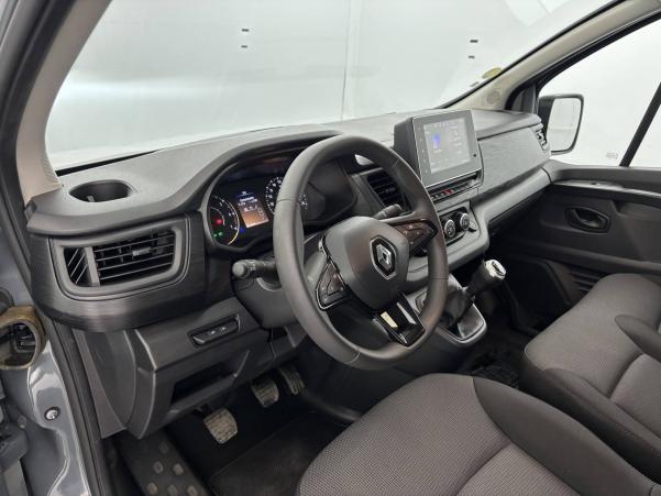 Vente en ligne Renault Trafic 3 Fourgon TRAFIC FGN L1H1 2800 KG BLUE DCI 110 au prix de 23 590 €