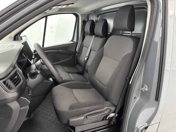 Vente en ligne Renault Trafic 3 Fourgon TRAFIC FGN L1H1 2800 KG BLUE DCI 110 au prix de 23 590 €