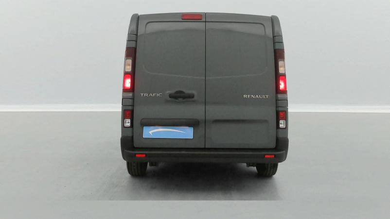 Vente en ligne Renault Trafic 3 Fourgon TRAFIC FGN L1H1 2800 KG BLUE DCI 110 au prix de 23 590 €