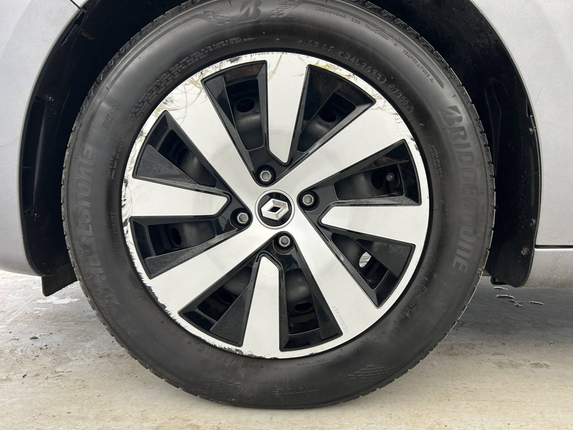 Vente en ligne Renault Clio 5 Clio TCe 90 au prix de 13 990 €