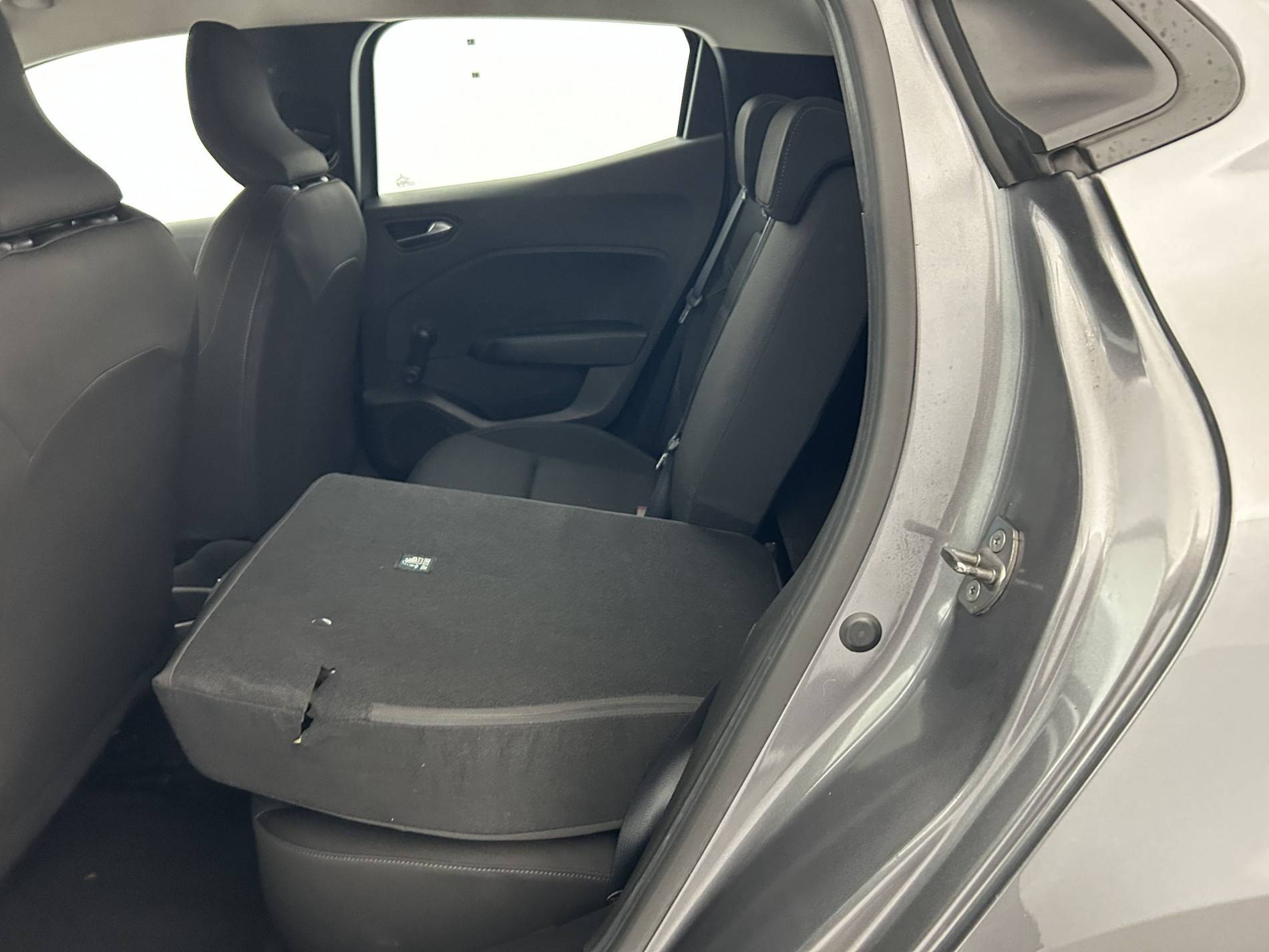 Vente en ligne Renault Clio 5 Clio TCe 90 au prix de 13 990 €