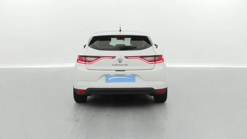 Vente en ligne Renault Megane 4 Mégane IV Berline Blue dCi 95 au prix de 15 490 €