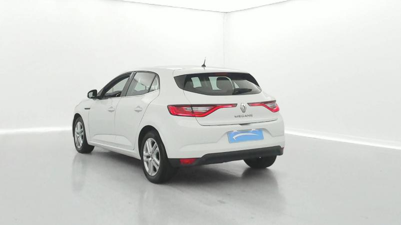 Vente en ligne Renault Megane 4 Mégane IV Berline Blue dCi 95 au prix de 15 490 €