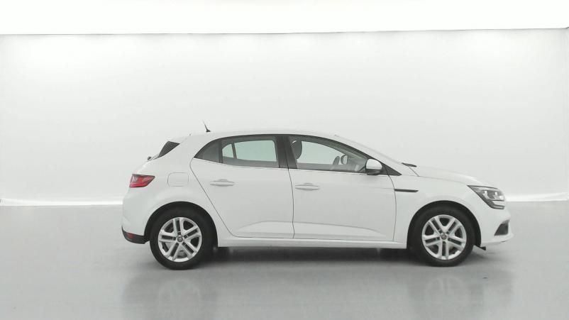 Vente en ligne Renault Megane 4 Mégane IV Berline Blue dCi 95 au prix de 15 490 €