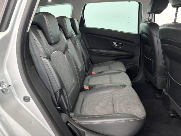 Vente en ligne Renault Grand Scenic 4 Grand Scenic TCe 140 au prix de 22 990 €