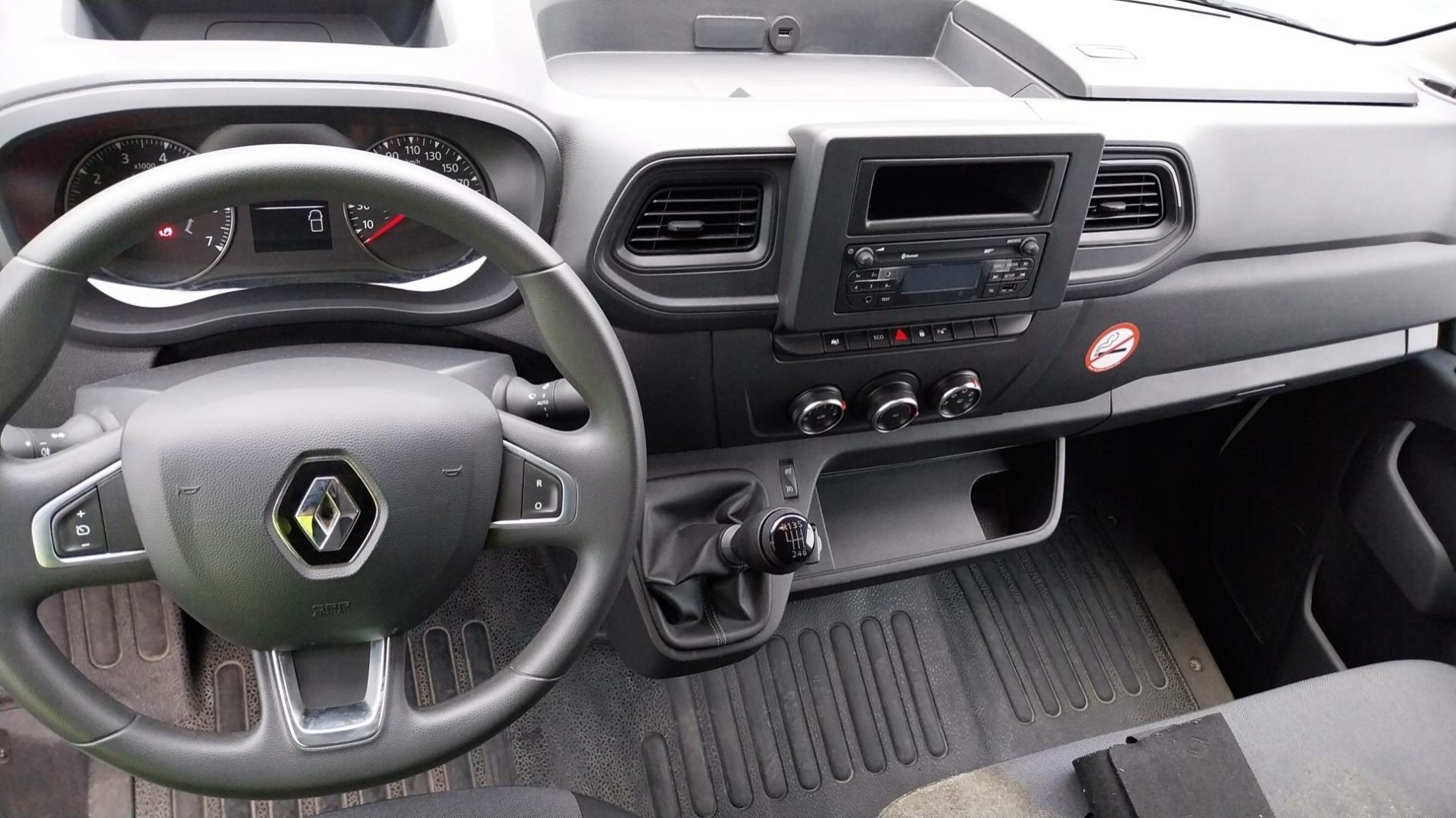 Vente en ligne Renault Master Fourgon MASTER FGN TRAC F3500 L2H2 BLUE DCI 135 au prix de 26 990 €