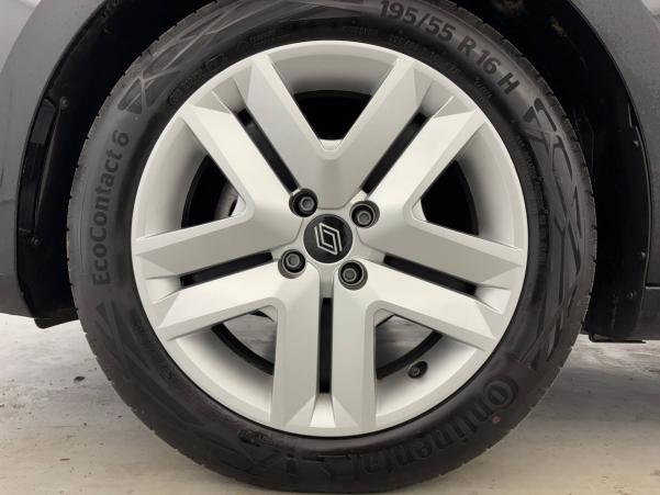 Vente en ligne Renault Clio 5 Clio TCe 90 au prix de 17 190 €
