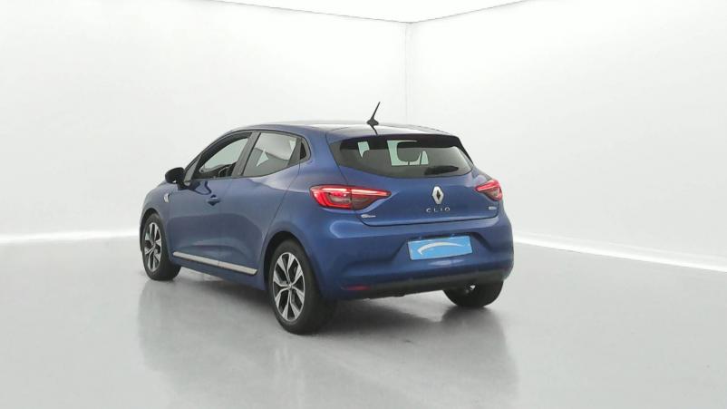 Vente en ligne Renault Clio 5 Clio E-Tech 140 au prix de 15 590 €