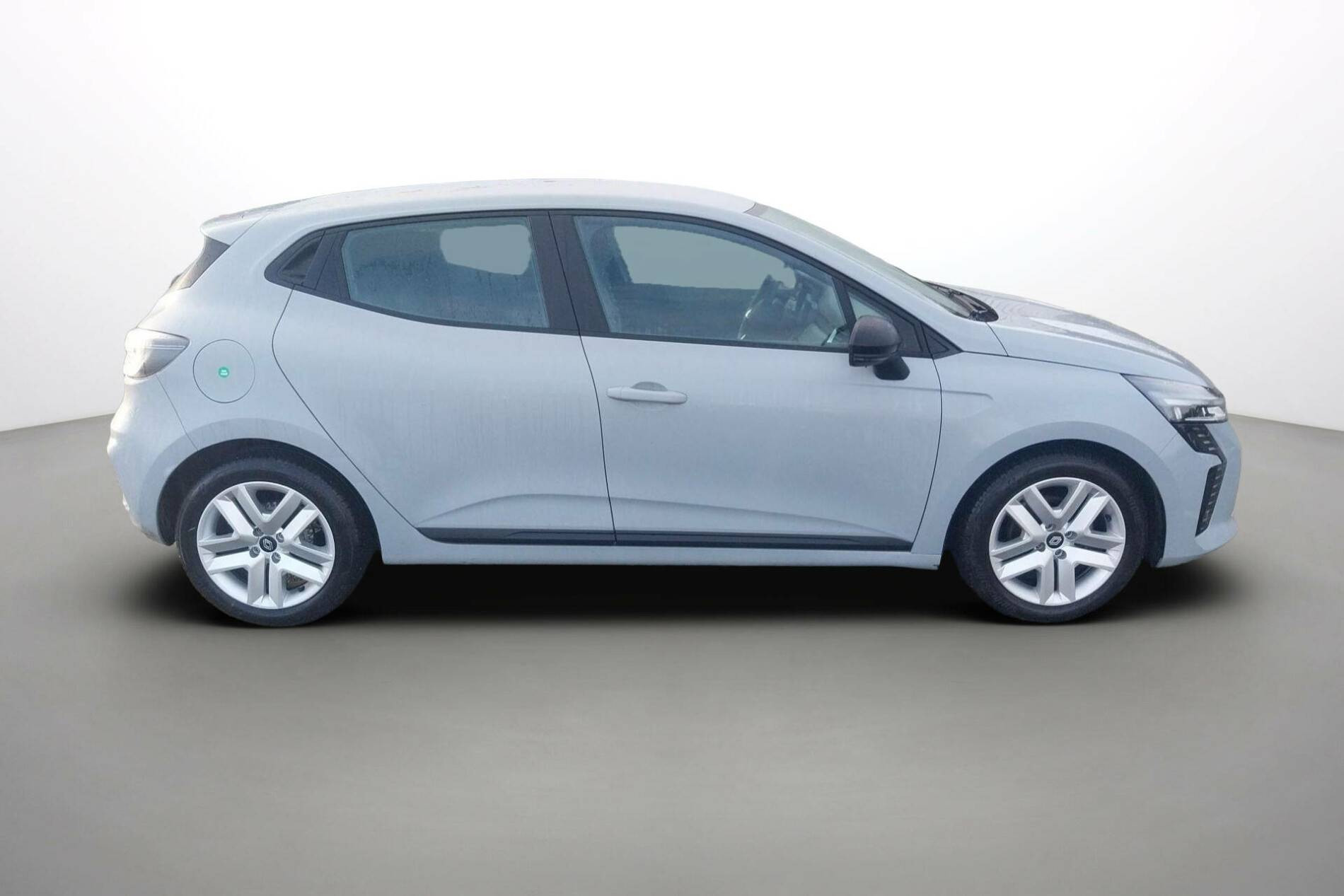 Vente en ligne Renault Clio 5 Clio TCe 90 au prix de 15 790 €