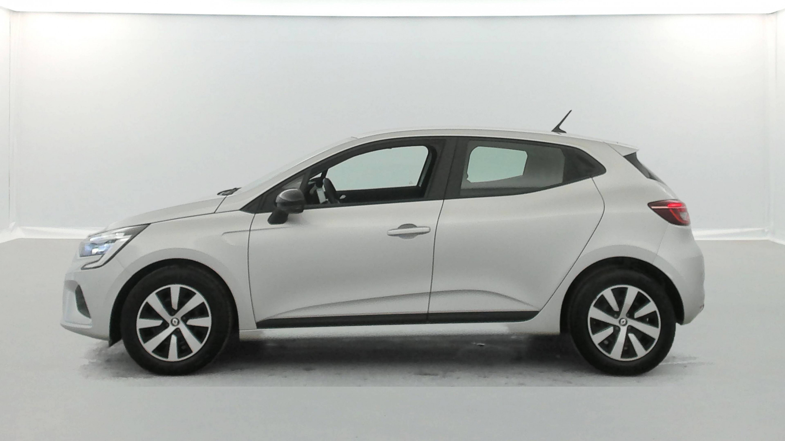 Vente en ligne Renault Clio 5 Clio TCe 90 au prix de 14 490 €