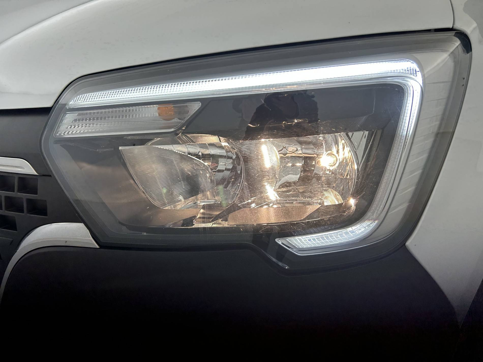 Vente en ligne Renault Master Fourgon MASTER FGN TRAC F3500 L2H2 BLUE DCI 135 au prix de 23 990 €