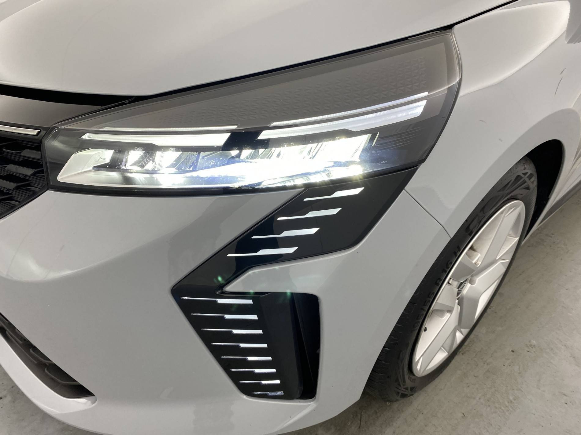 Vente en ligne Renault Clio 5 Clio TCe 90 au prix de 16 390 €