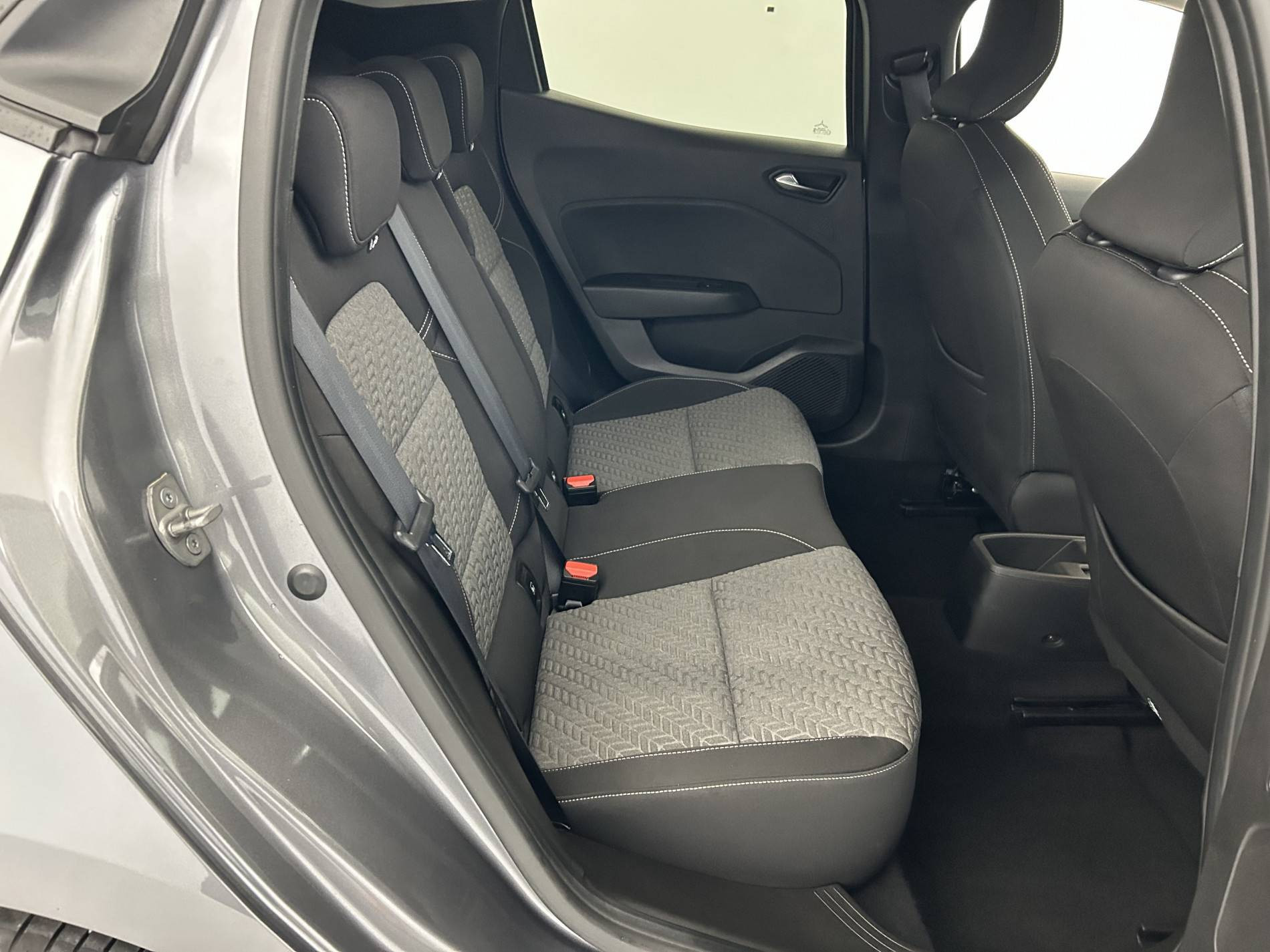 Vente en ligne Renault Clio 5 Clio Blue dCi 100 au prix de 16 390 €