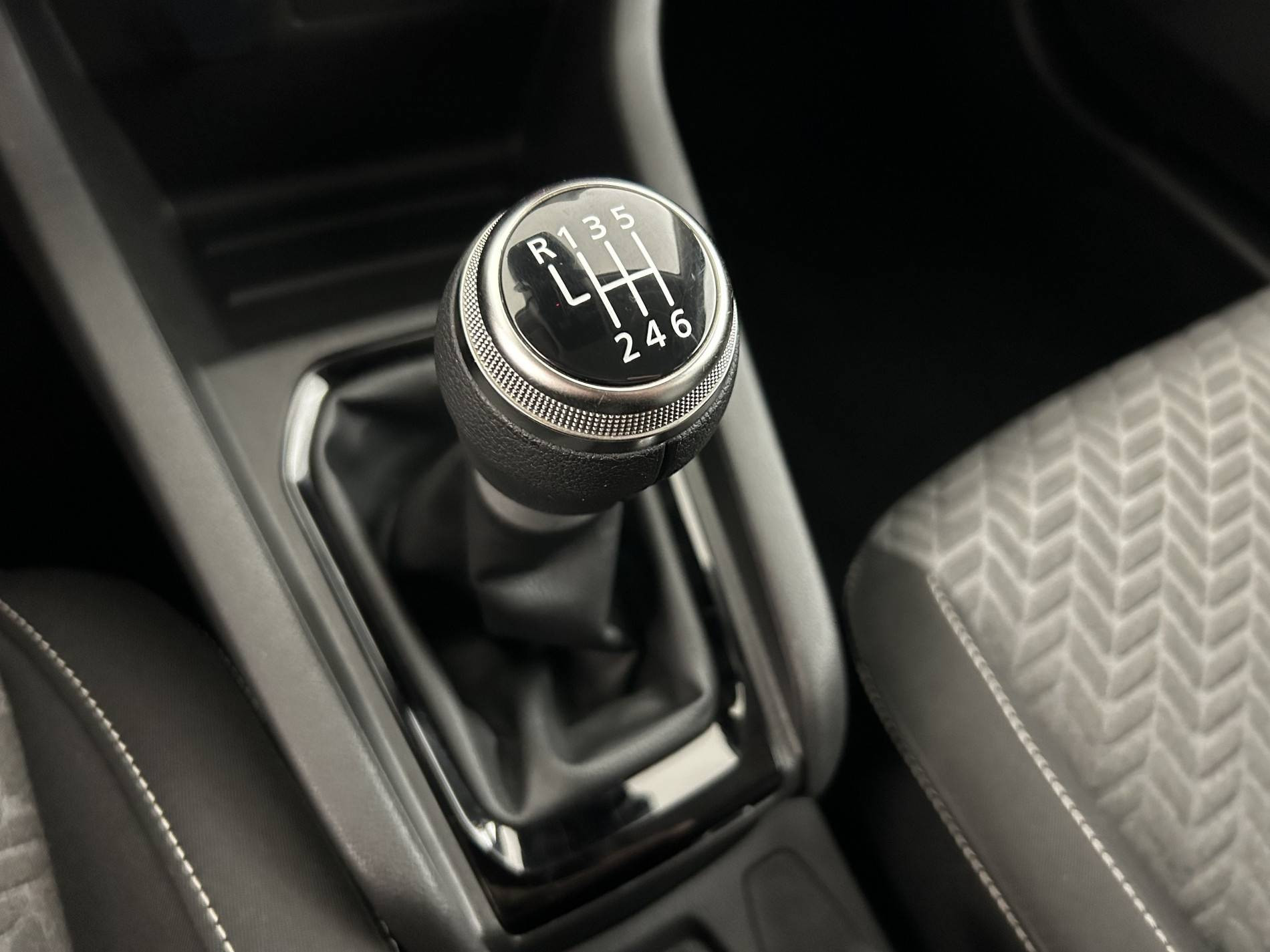 Vente en ligne Renault Clio 5 Clio TCe 90 au prix de 14 890 €