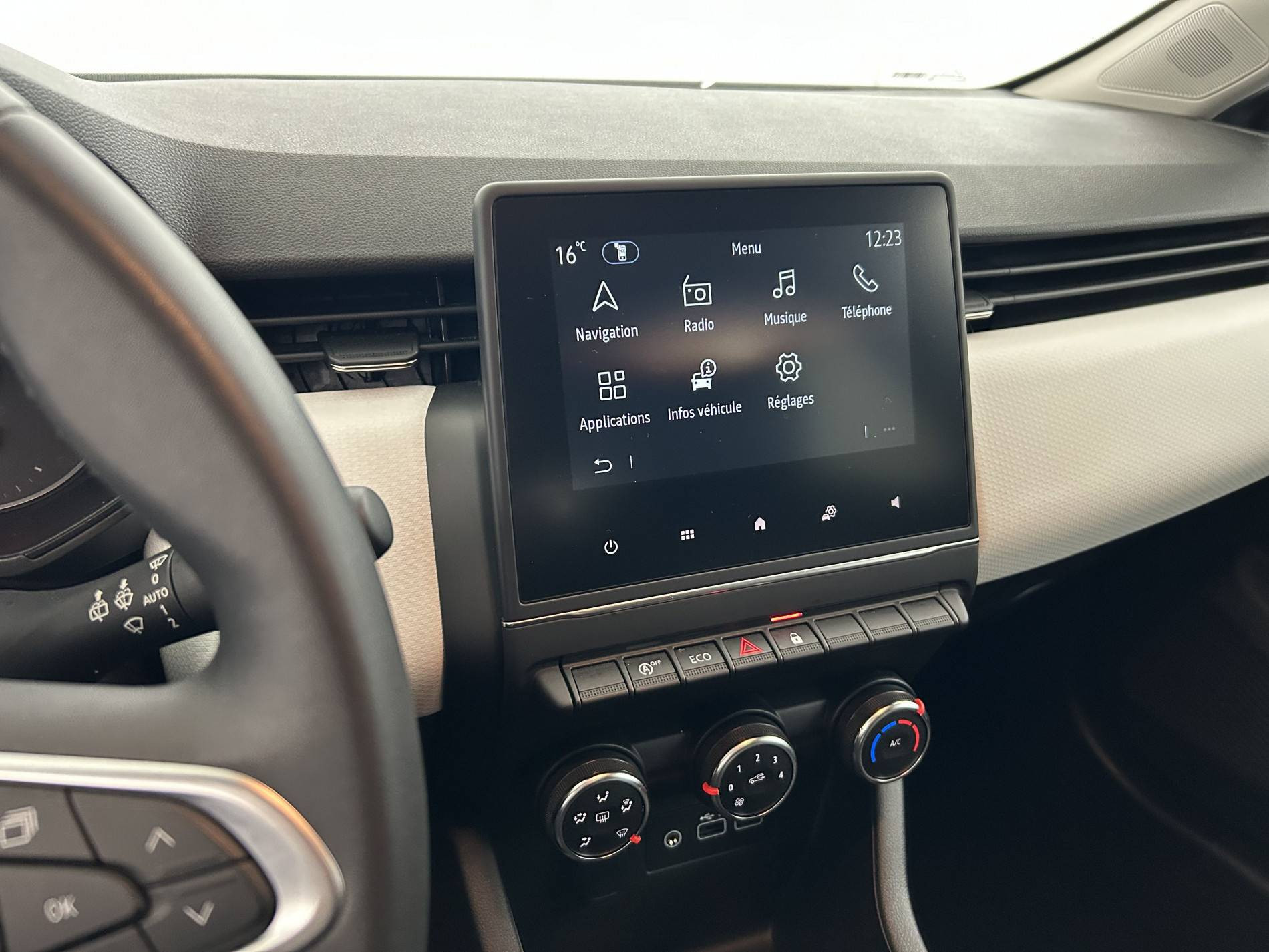 Vente en ligne Renault Clio 5 Clio Blue dCi 100 au prix de 16 390 €