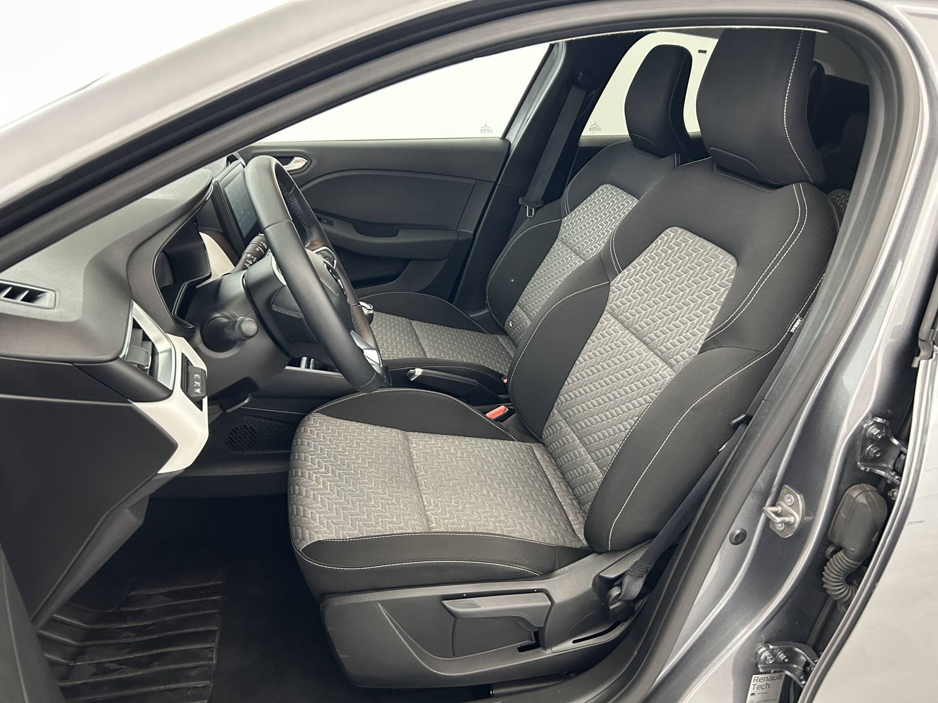 Vente en ligne Renault Clio 5 Clio Blue dCi 100 au prix de 16 390 €