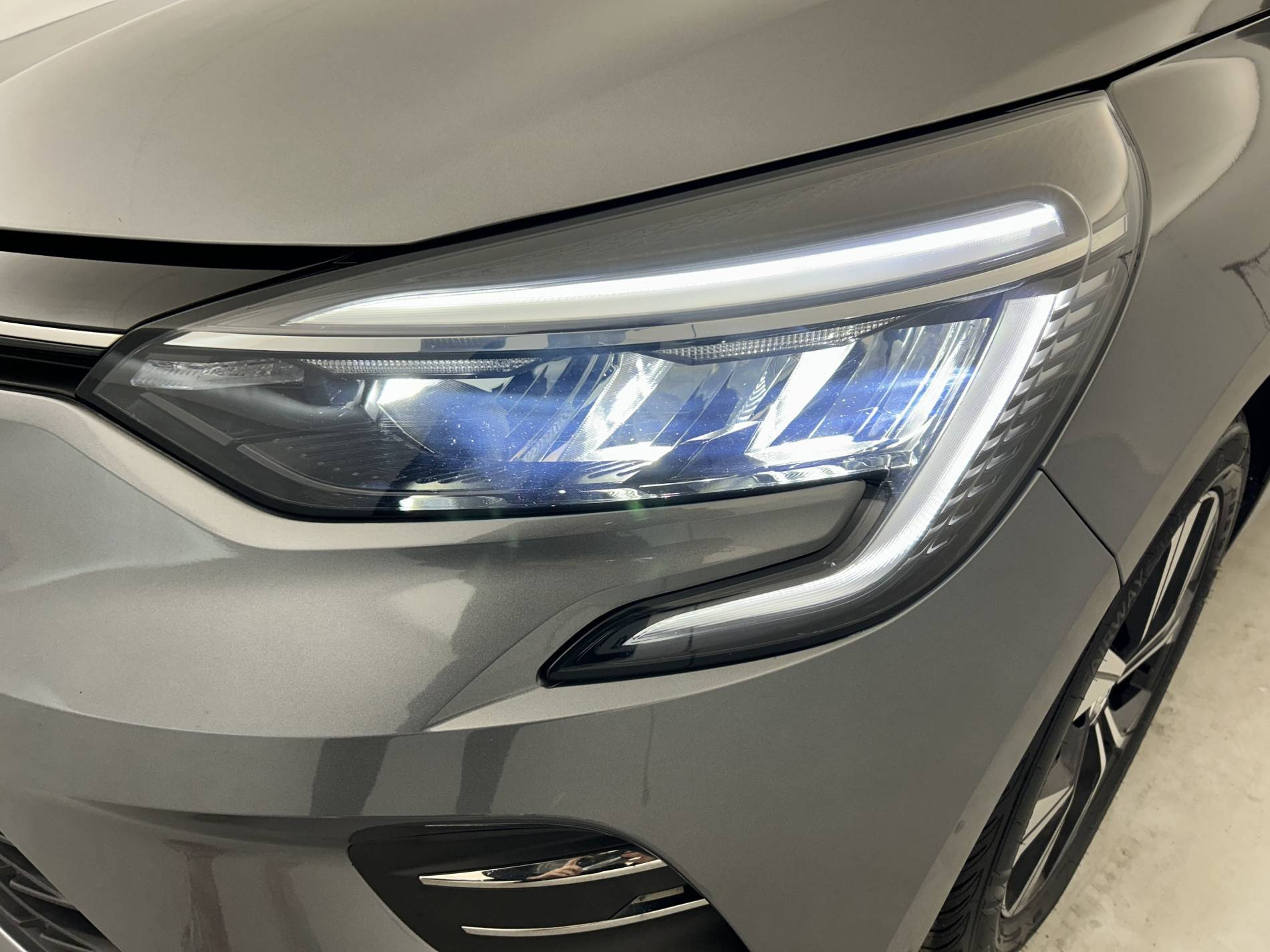 Vente en ligne Renault Clio 5 Clio TCe 90 au prix de 14 890 €