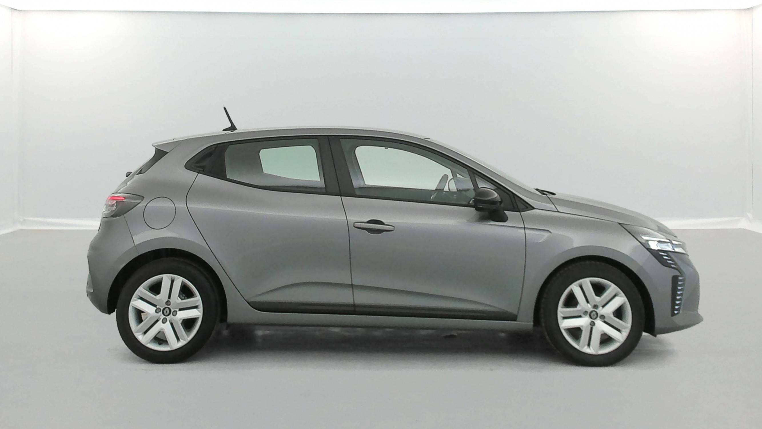 Vente en ligne Renault Clio 5 Clio TCe 90 ch GSR2 au prix de 15 790 €