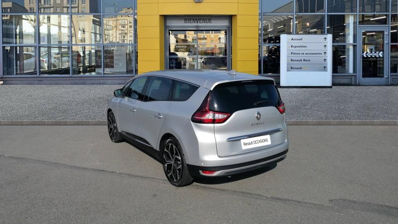 Vente en ligne Renault Grand Scenic 4 Grand Scenic TCe 140 FAP EDC - 21 au prix de 22 790 €