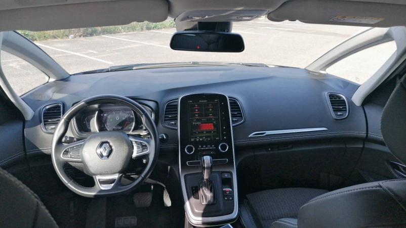 Vente en ligne Renault Grand Scenic 4 Grand Scenic TCe 140 FAP EDC - 21 au prix de 22 790 €