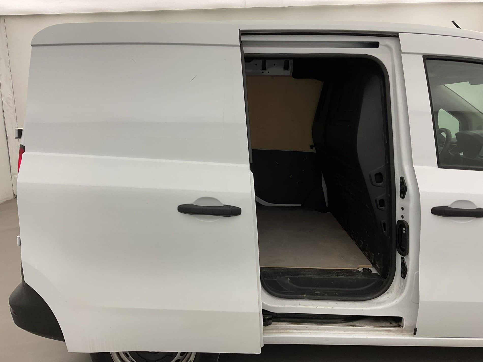 Vente en ligne Renault Kangoo Van  BLUE DCI 115 EDC au prix de 21 990 €