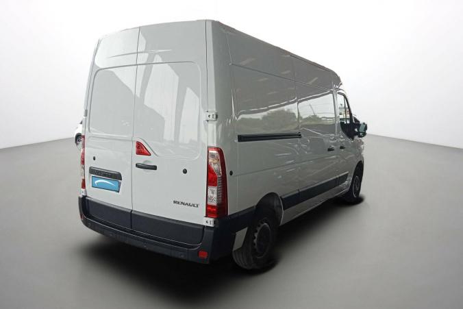 Vente en ligne Renault Master Fourgon MASTER FGN TRAC F3500 L2H2 BLUE DCI 135 au prix de 26 990 €